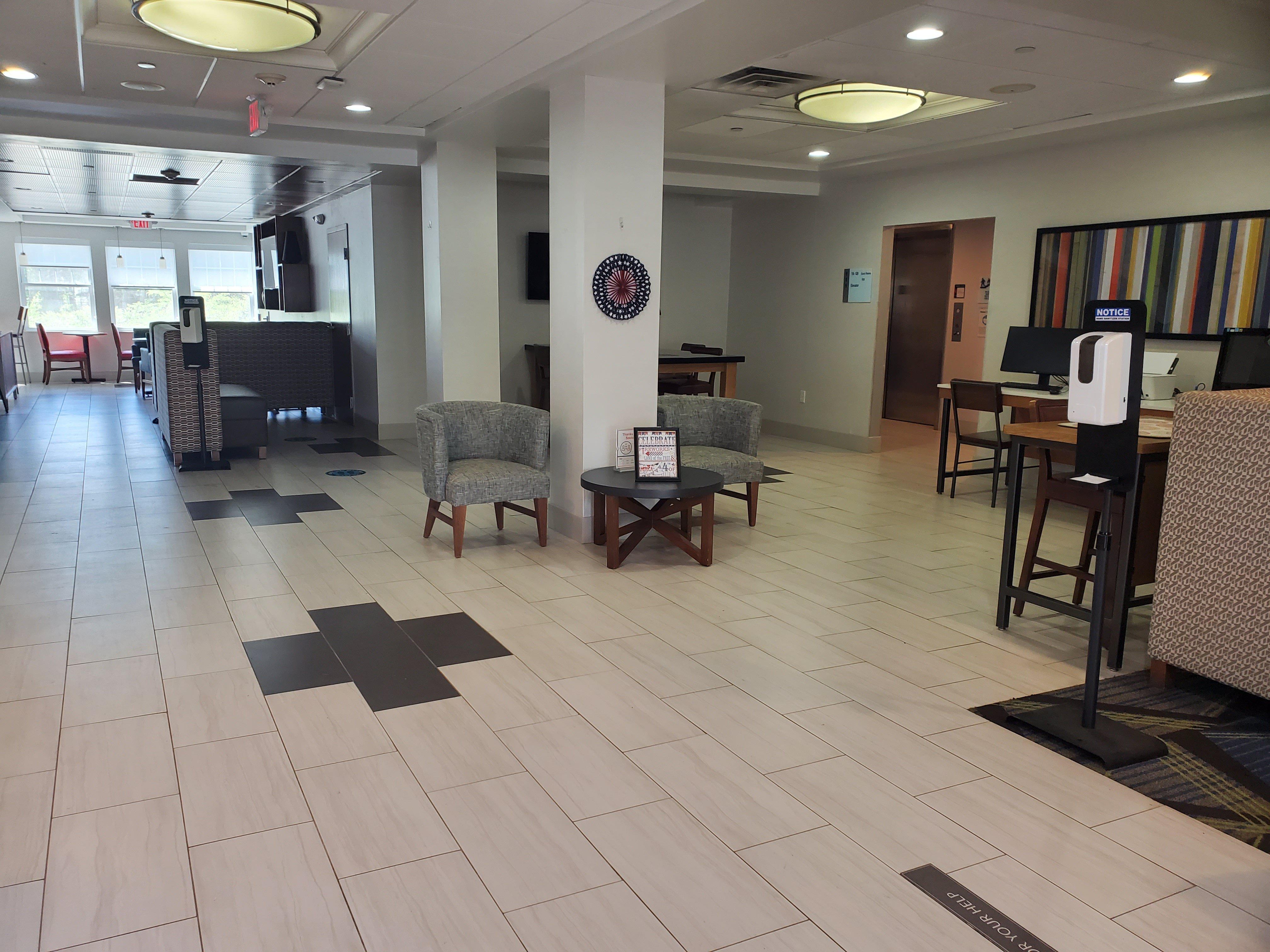 Holiday Inn Express Hotel & Suites Rochester By Ihg מראה חיצוני תמונה