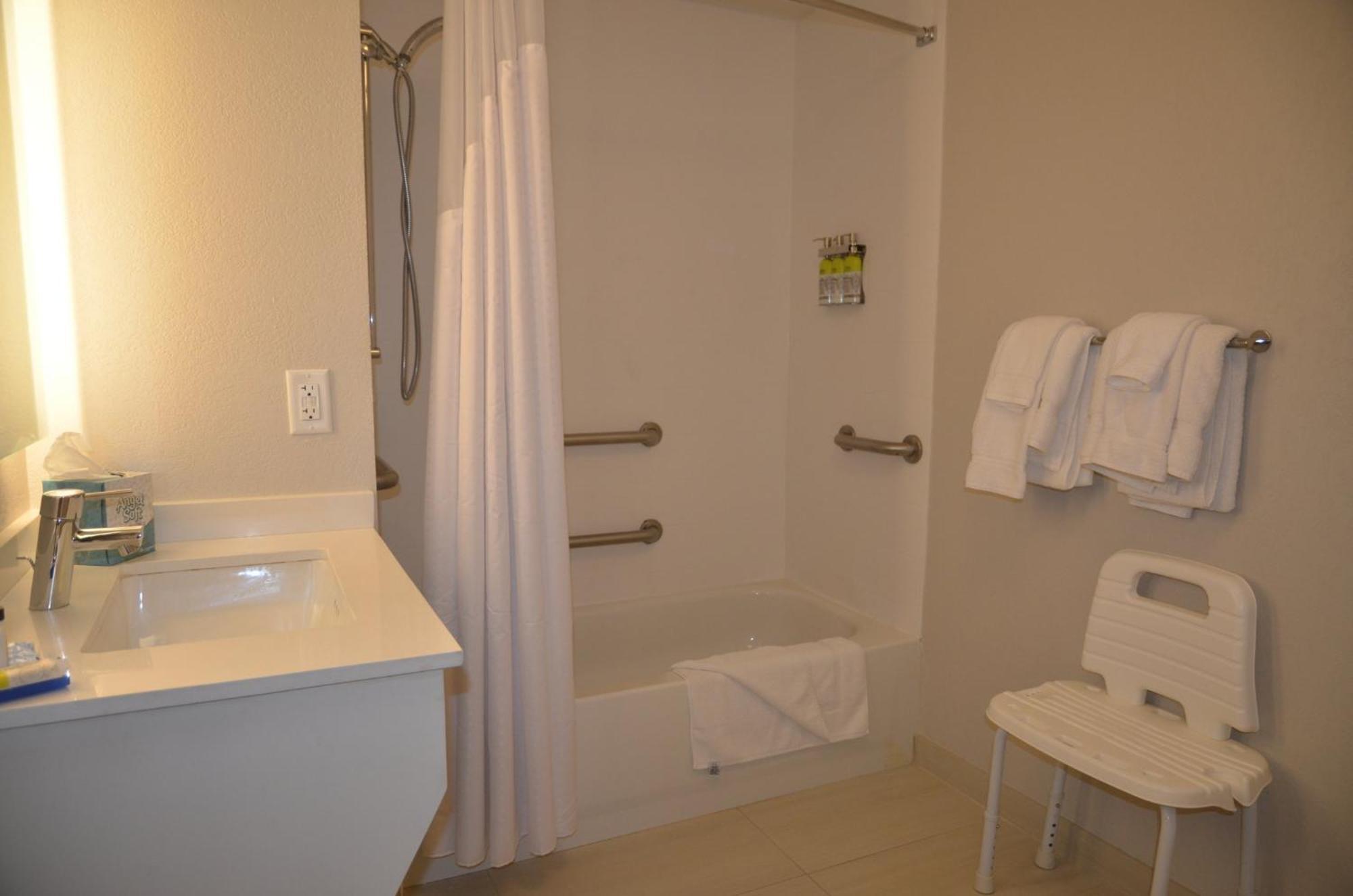 Holiday Inn Express Hotel & Suites Rochester By Ihg מראה חיצוני תמונה