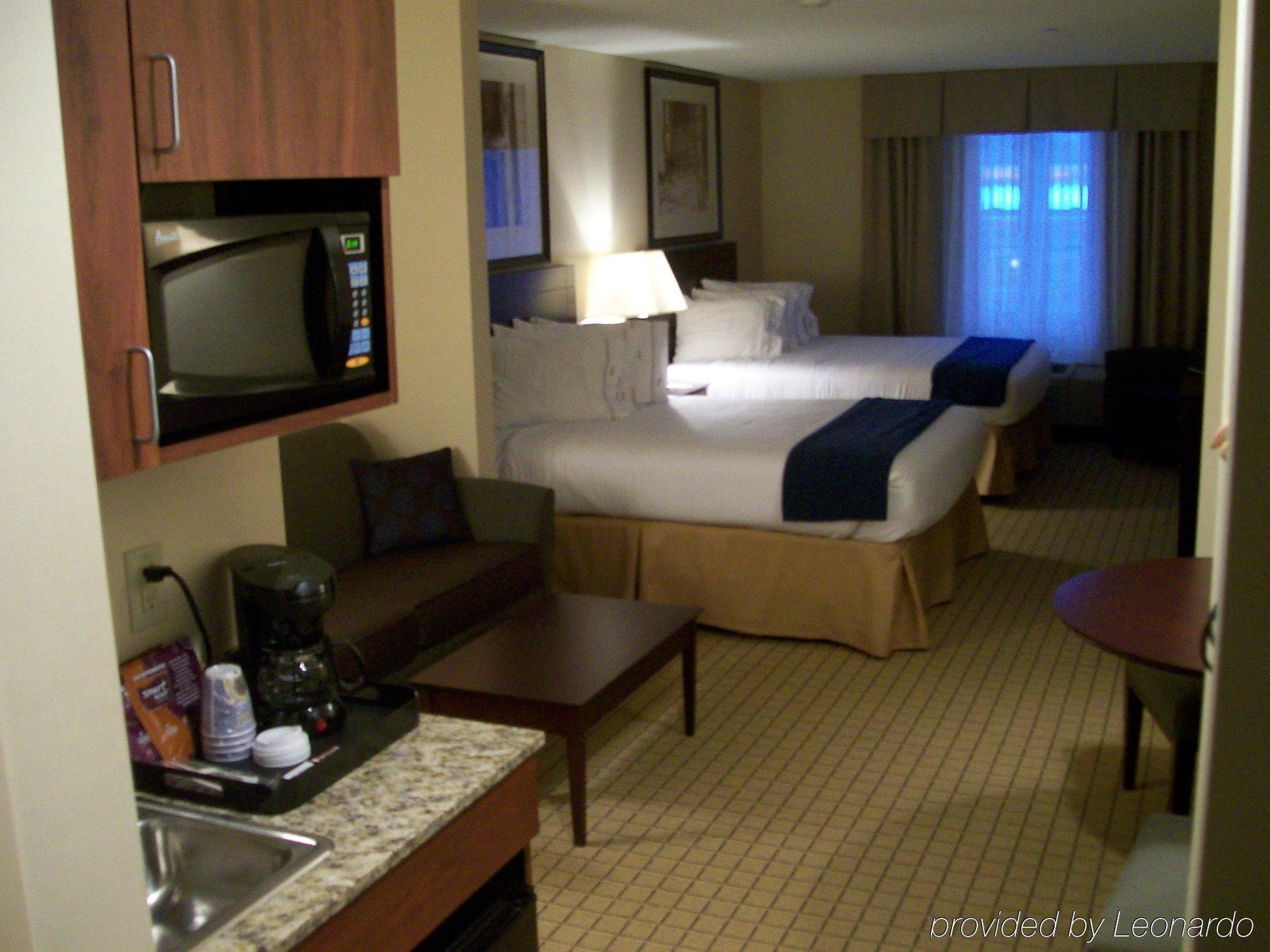 Holiday Inn Express Hotel & Suites Rochester By Ihg חדר תמונה